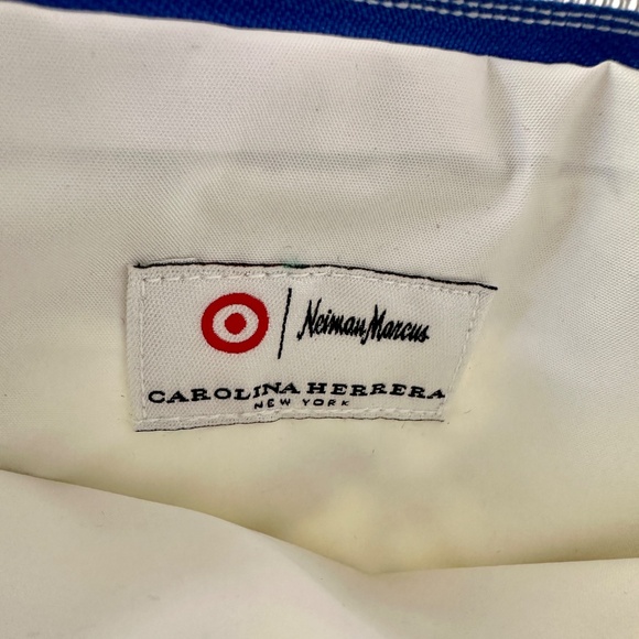 CAROLINA HERRERA New York for Neiman Marcus  9 in W x 6 in H x .25 in D - Picture 4 of 8